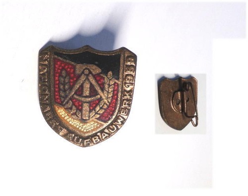 Ddr abzeichen fahnenschild - abzeichen, "fahnenschild"